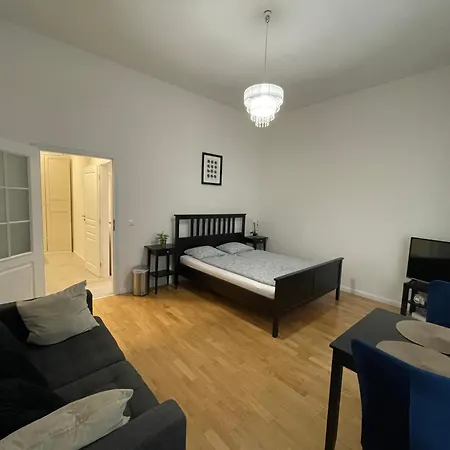 Cosy - Stepanska 1 *