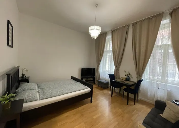 Lejlighed Cosy - Stepanska 1 *